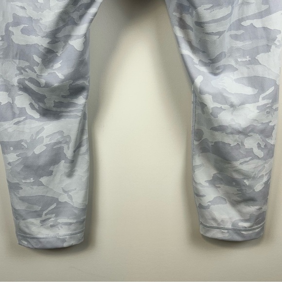 Lululemon Wunder Under High Rise Crop Leggings Alpine White Camo Size 14 - Picture 7 of 10